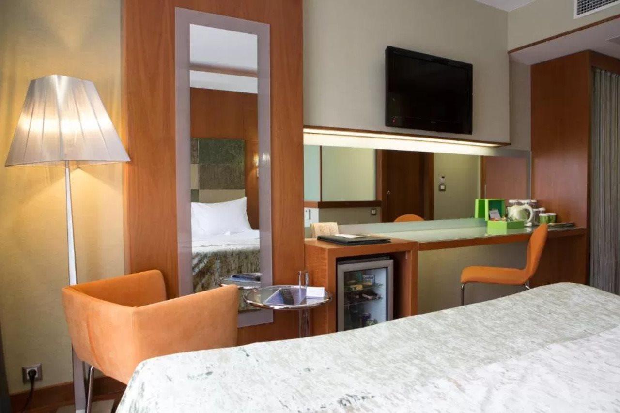 Limak Ambassadore Hotel Ankara Buitenkant foto