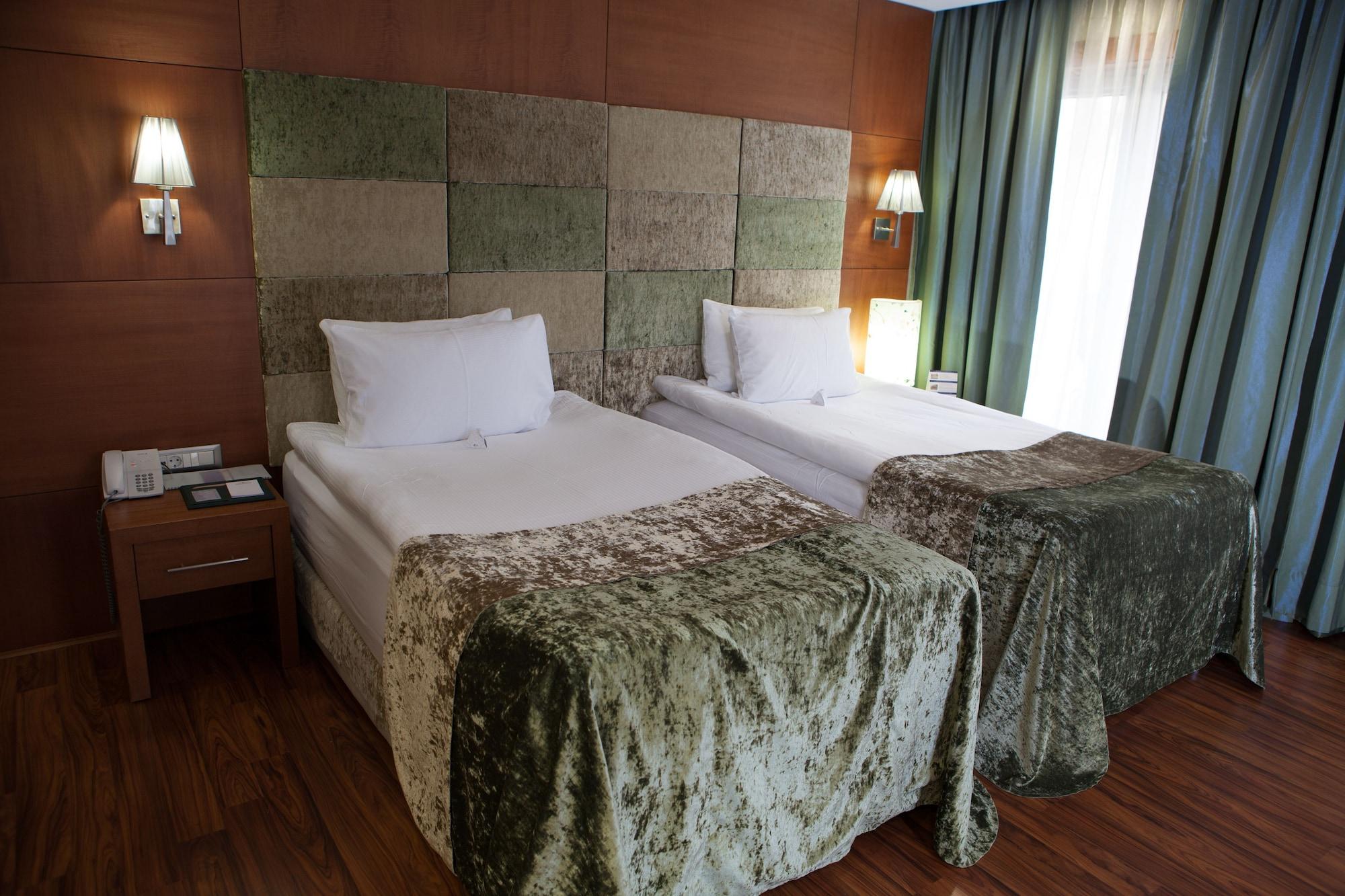 Limak Ambassadore Hotel Ankara Buitenkant foto