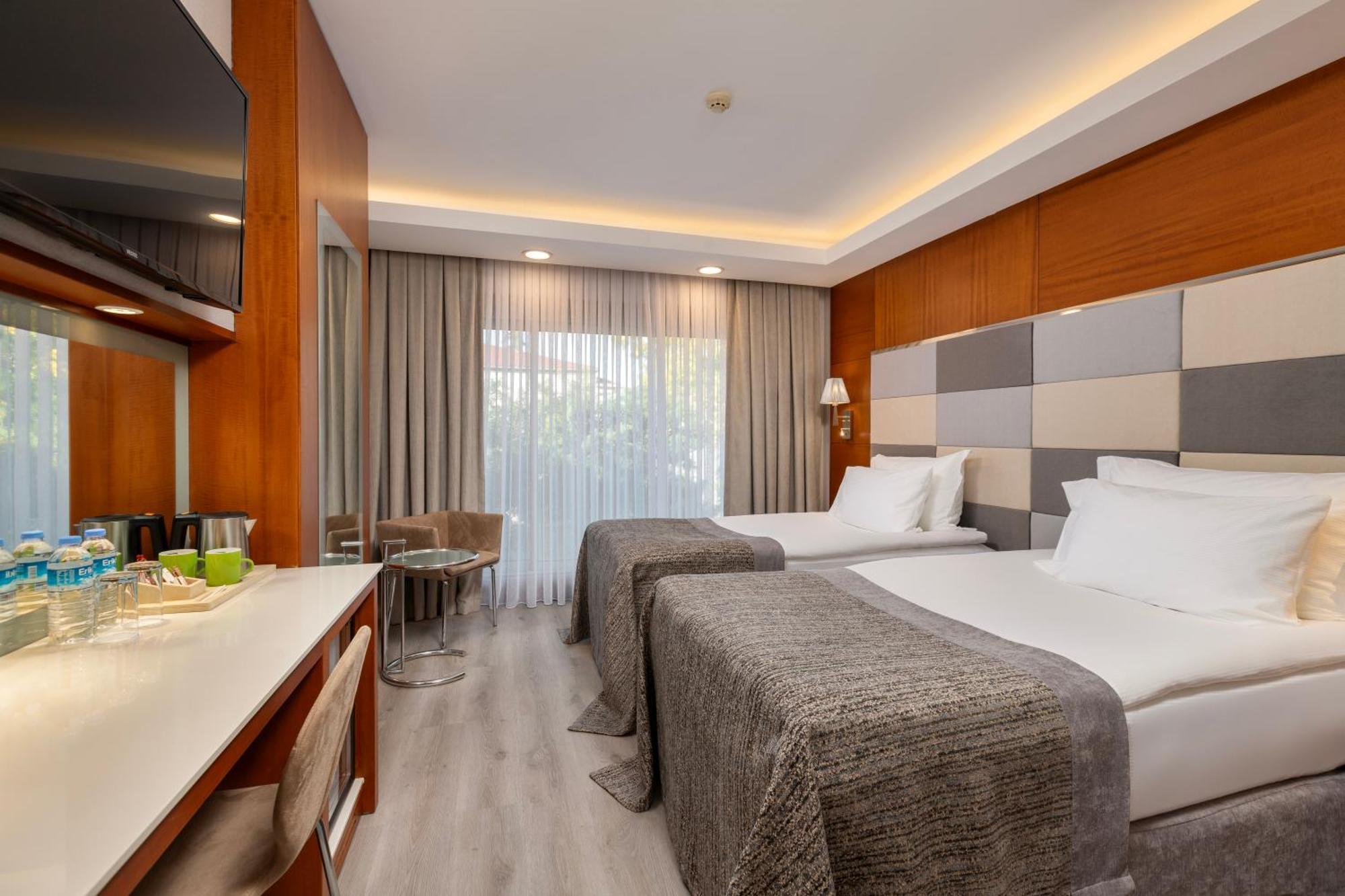 Limak Ambassadore Hotel Ankara Buitenkant foto