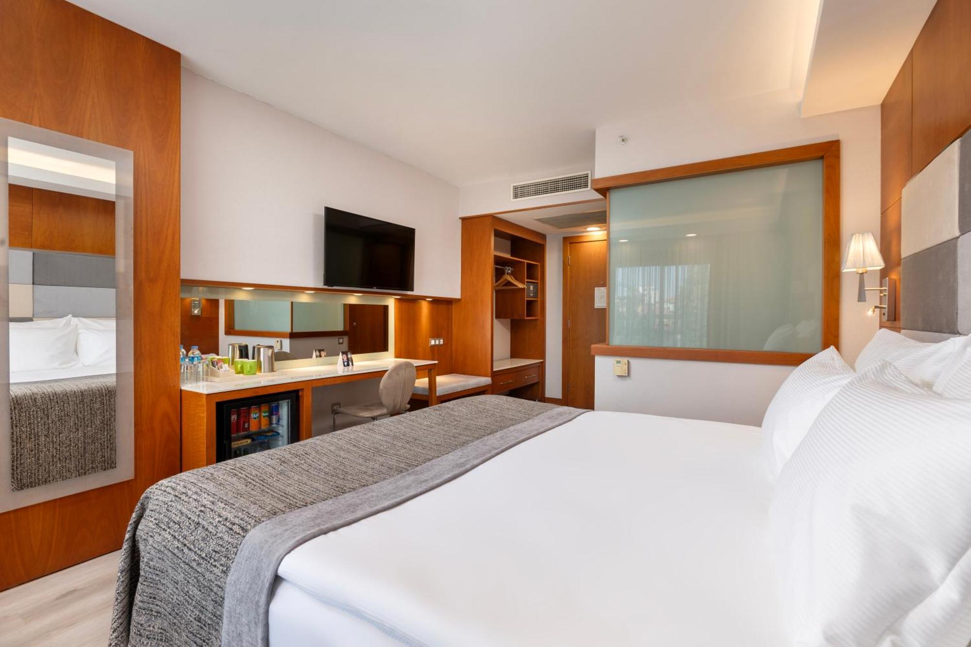 Limak Ambassadore Hotel Ankara Buitenkant foto