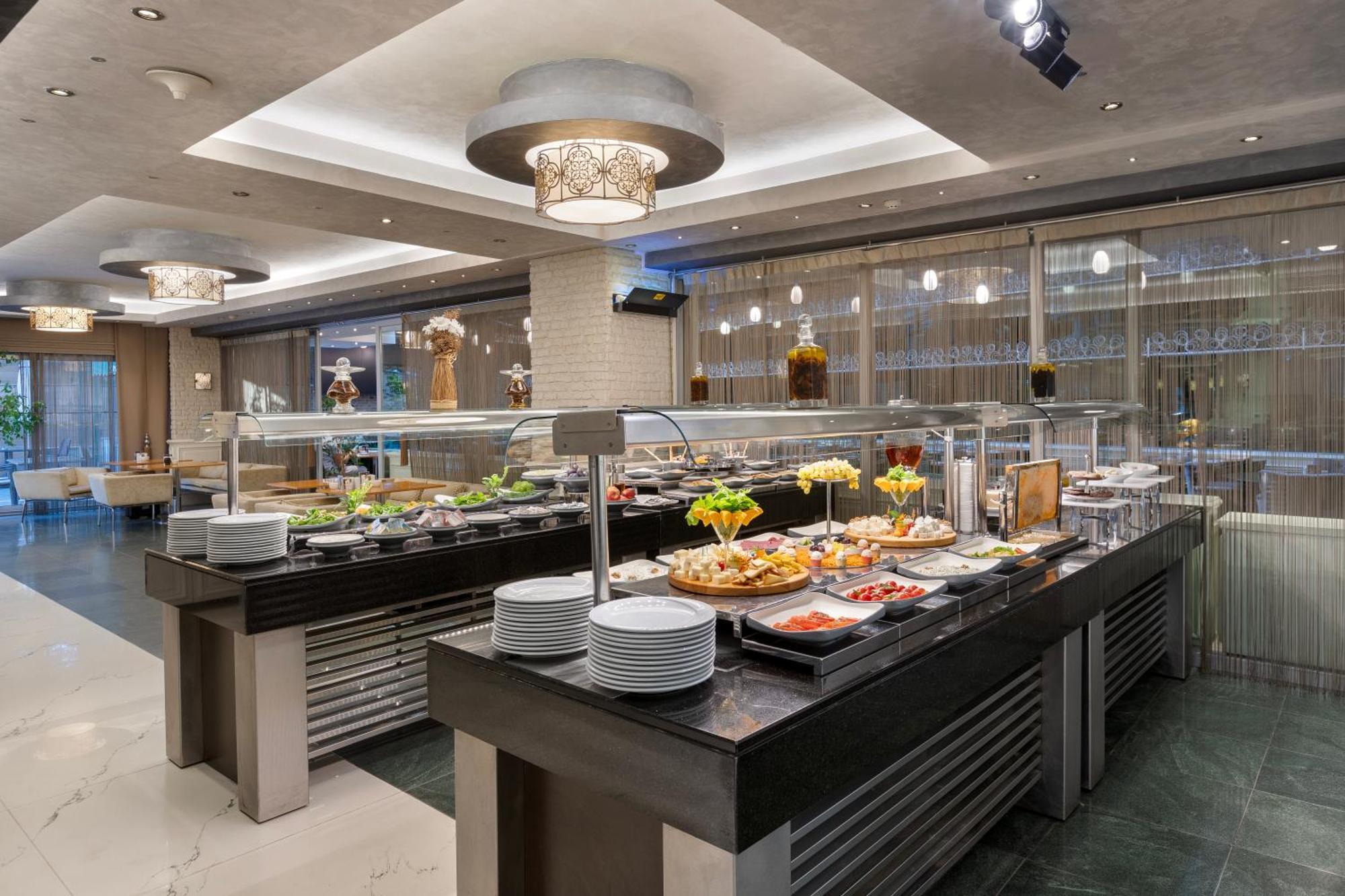 Limak Ambassadore Hotel Ankara Buitenkant foto